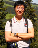 Xiang Cheng Headshot